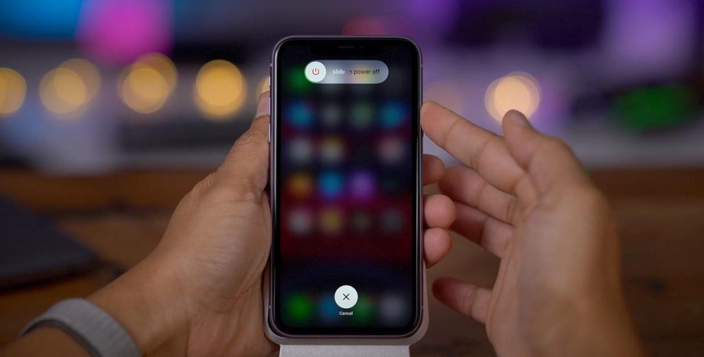 Как выключить iPhone 12 (1)
