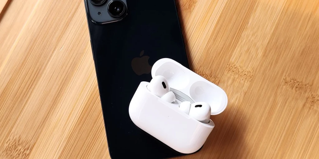 Включение функции реверсивной зарядки на iPhone (2)